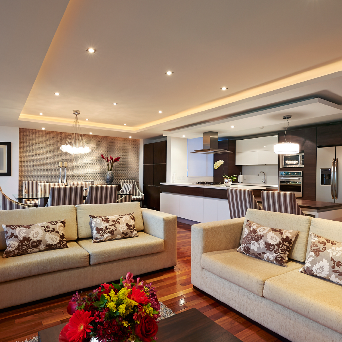 Iluminação Fita LED e Spots