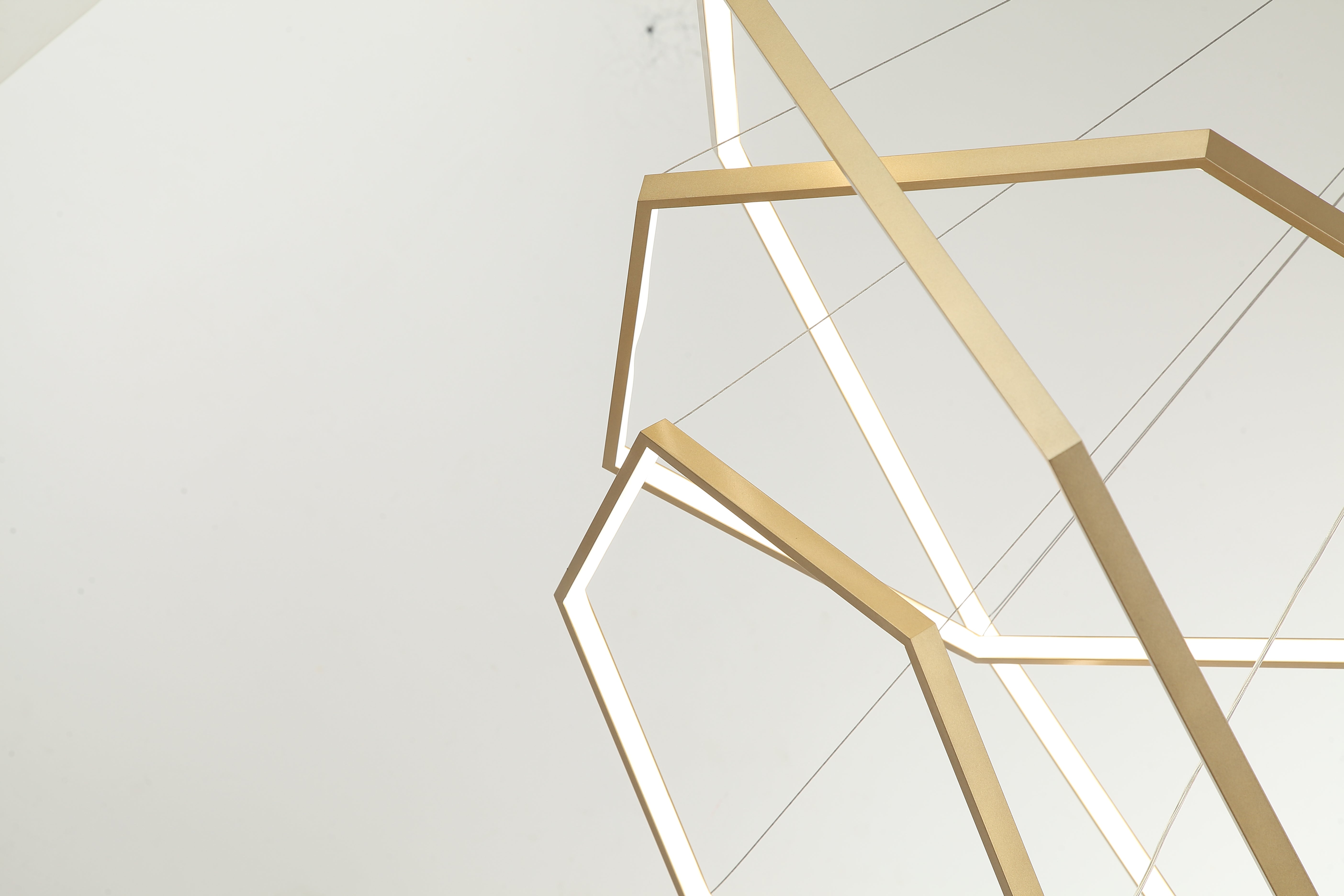 Luminária Pendente Led Nivus 80W Seleção de Temperatura Quente/Neutro/Frio Dourado Alut