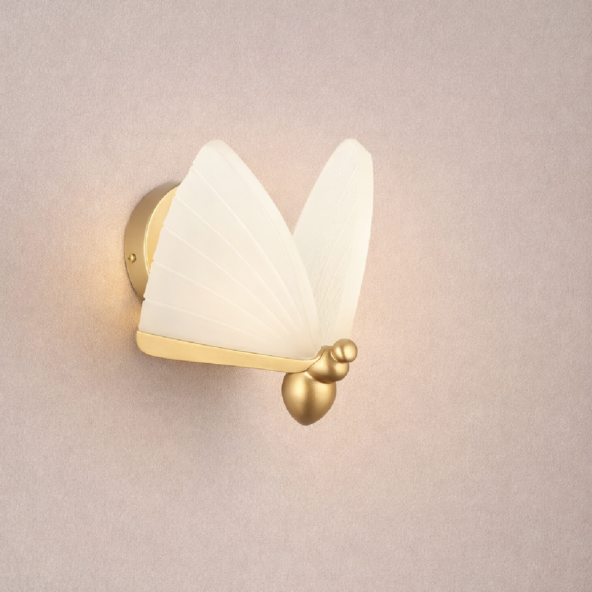 Arandela Led Borboleta 6w 6500k Branco Frio Bivolt Dourado Alut