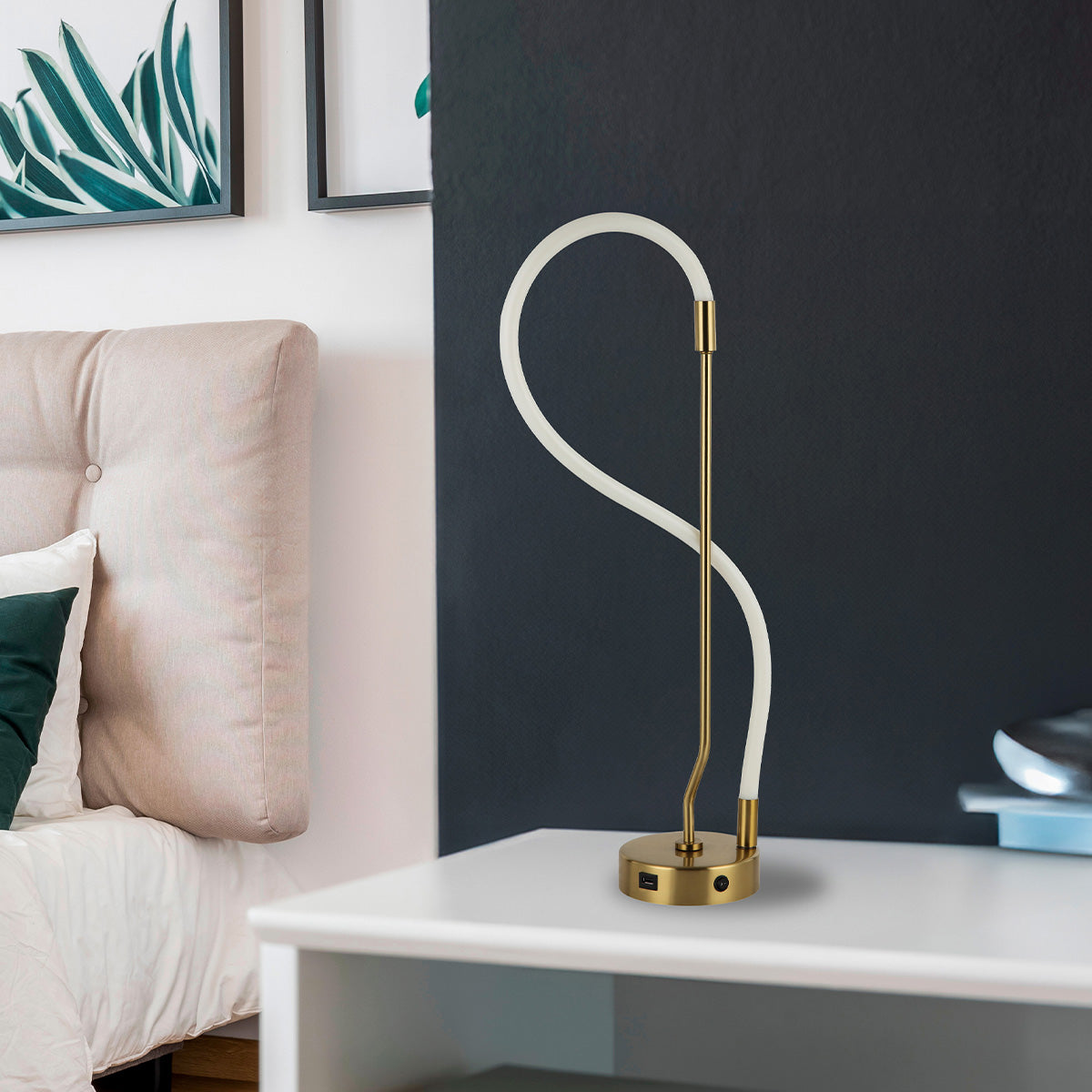 Luminária de Mesa Led Curves 15W Seleção de Temperatura Branco Quente/Neutro/Frio Dourado Alut