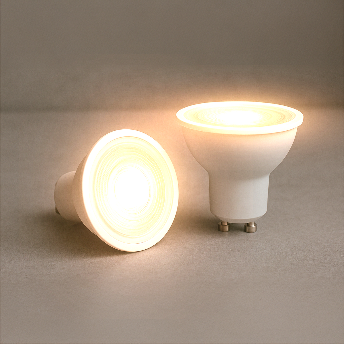 Lâmpada Led Dicróica Mr16 8w 3700k Gu10 Alut - ALUT